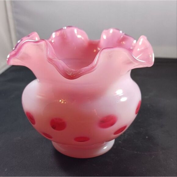 Fenton Cranberry Coin Dot Ruffled Rose Bowl - Picture 8 of 10